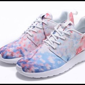 Nike 6 Nikeroche One Cherry Blossom Sneaker